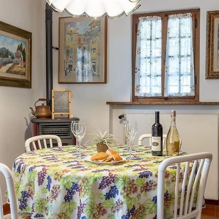 Beautiful Home In Uzzano Pt With Kitchen Ngoại thất bức ảnh